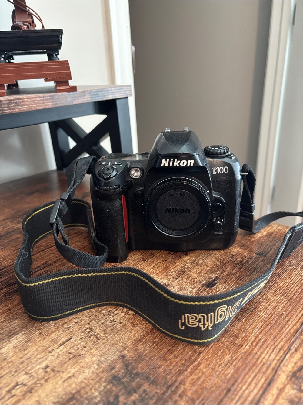 Nikon D100 Digital Camera Body Only